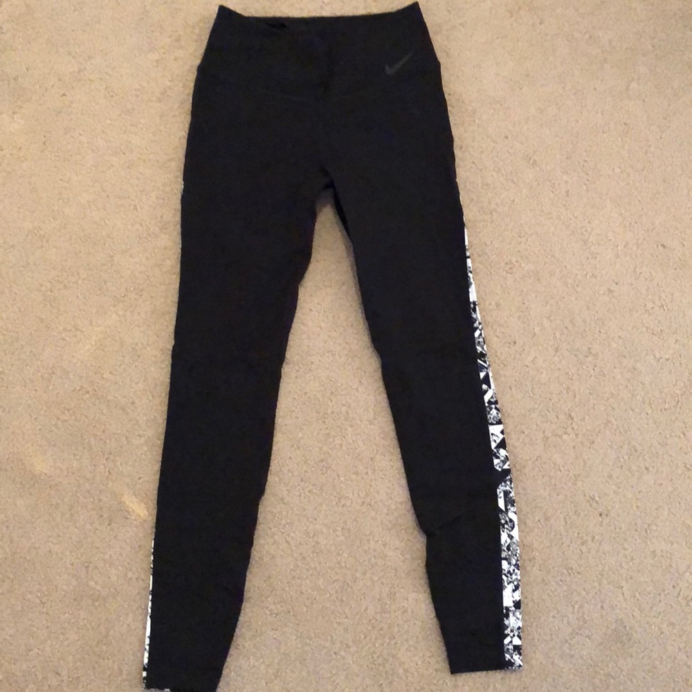 Nike leggings